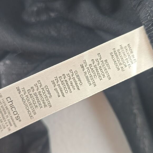 Chicos -154 Fabulously Slimming Black Foil Paisley Ankle Pants Sz 1.5 / Medium - Picture 4 of 8